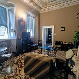  Apartment Via Verdi 5, Gli Affreschi